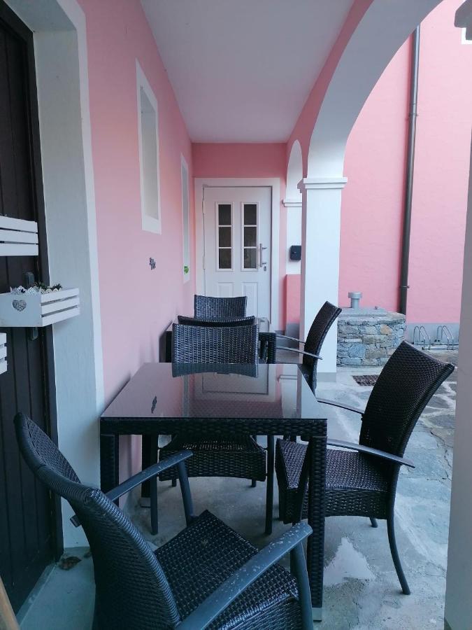 Gaestehaus Ruinenblick Spitz an der Donau Exterior foto